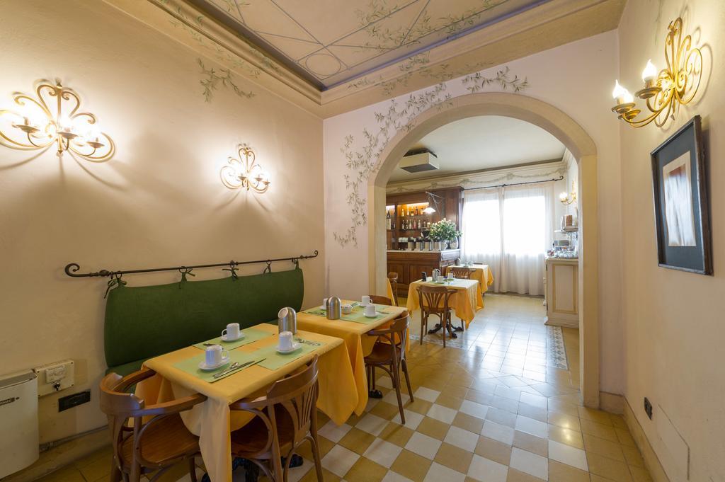 Hotel Moderno ปิซา ภายนอก รูปภาพ