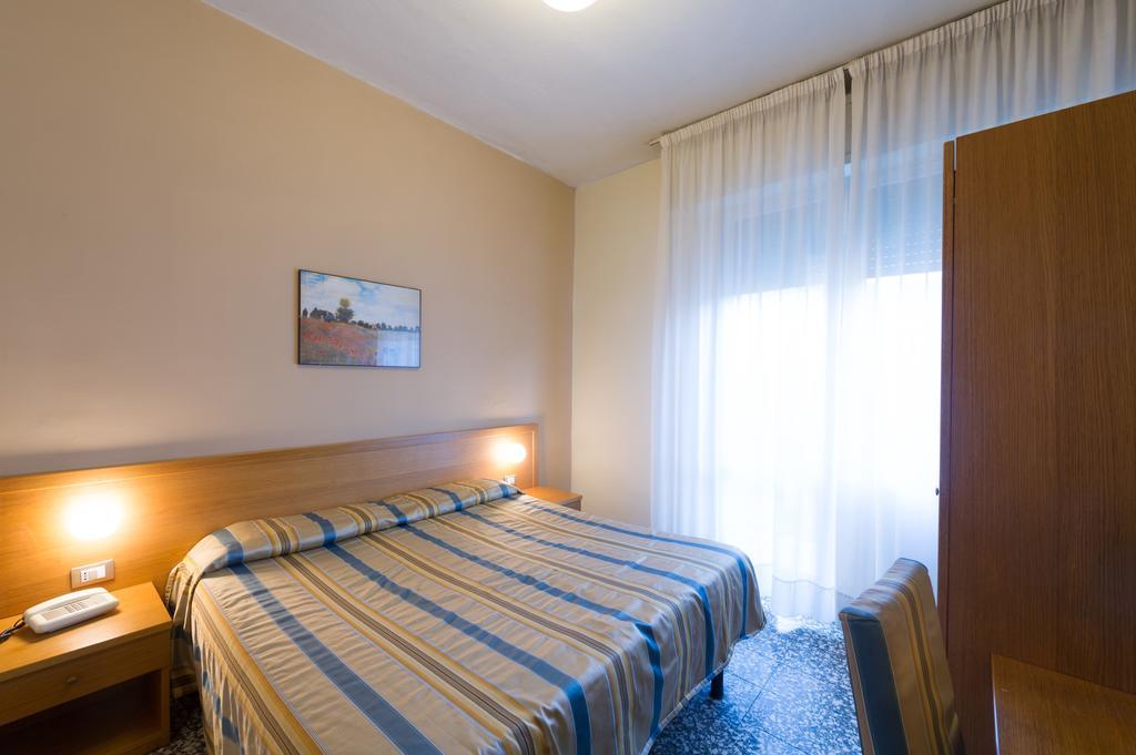 Hotel Moderno ปิซา ภายนอก รูปภาพ