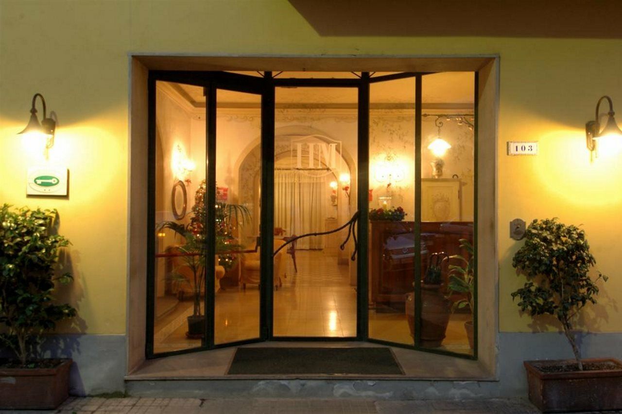 Hotel Moderno ปิซา ภายนอก รูปภาพ